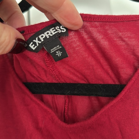 Express cold shoulder top - Picture 2 of 2
